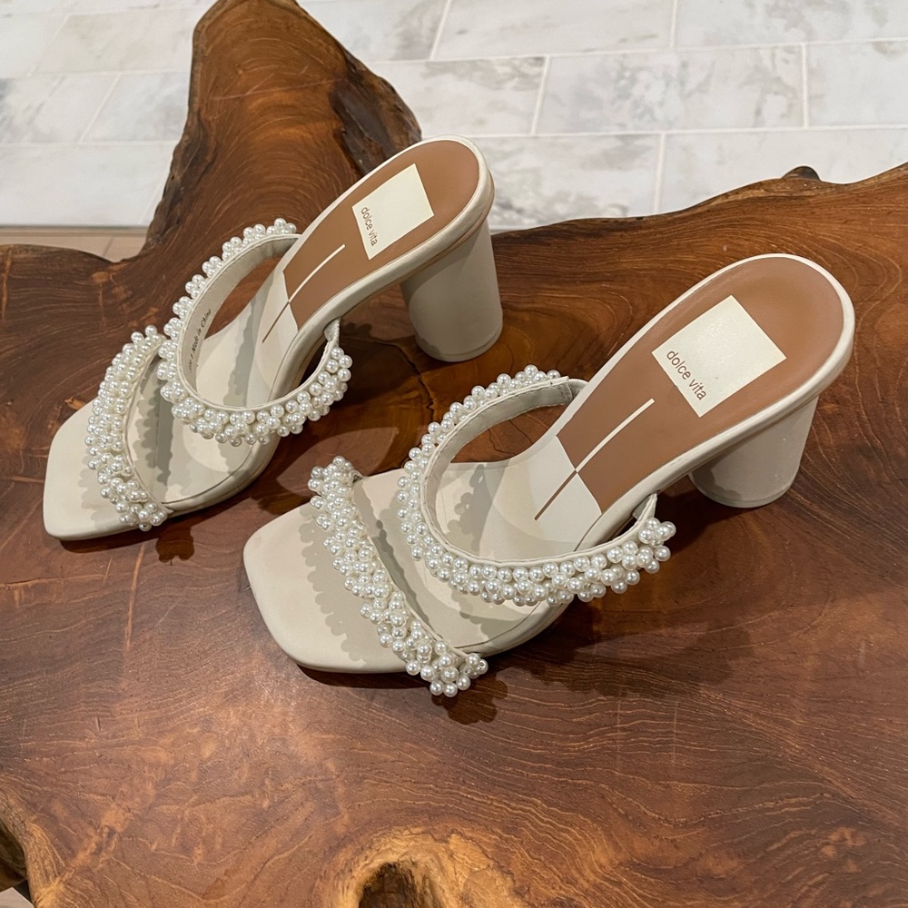 Worn a few times! Dolce vita Pearl Noel heels size 6
